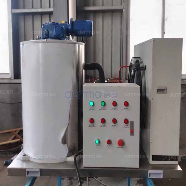 Intelligent PLC Controlled Water Cooled Fully Automatic Industrial Flake Ice Maker